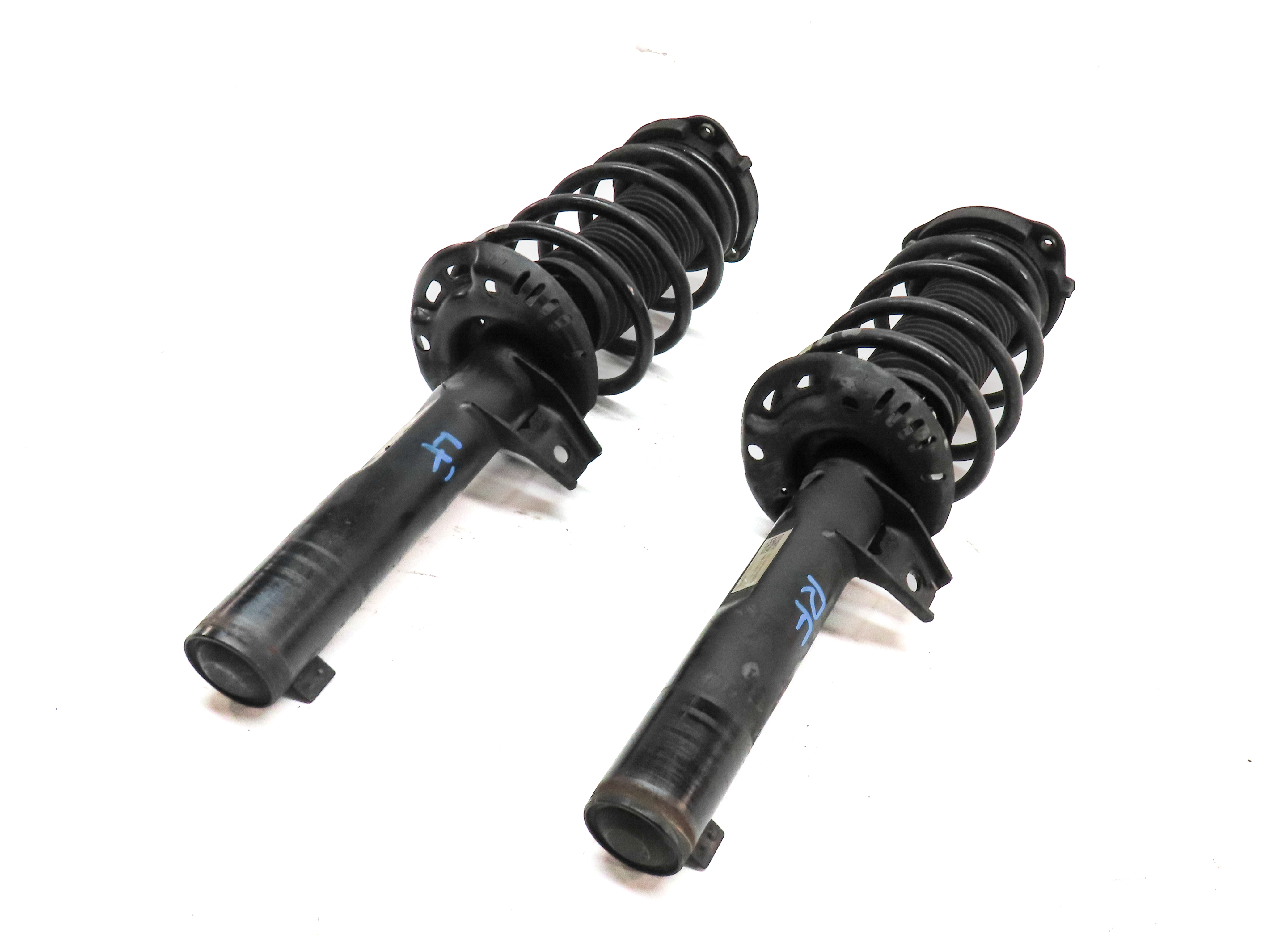 2015-2018 AUDI Q3 (8U) FRONT LEFT & RIGHT STANDARD SUSPENSION SHOCK STRUT SET 2 — exact item pictured